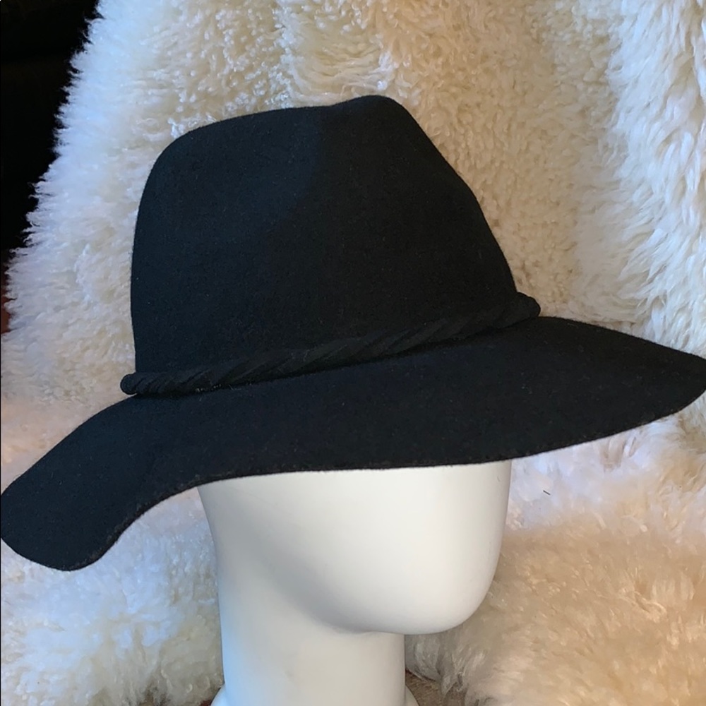 NWOT - Wool Floppy Hat